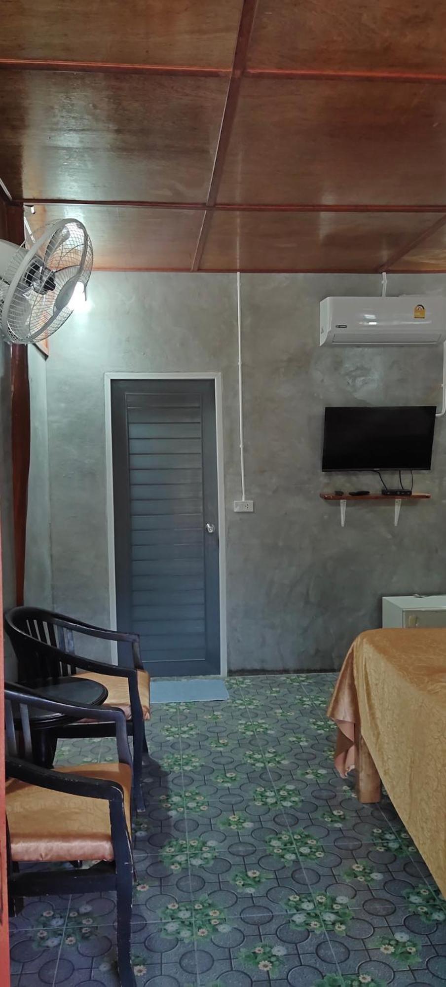 ลีลา โฮมสเตย์ Leela Homestay Chang Klang District Exteriör bild